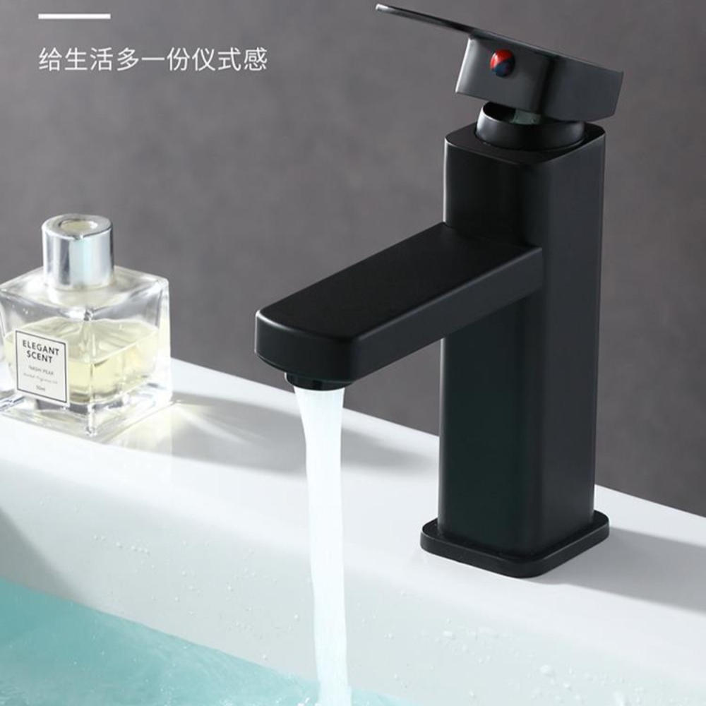 Robinetterie noire pour salle  - Commercial Kitchen Mixer Tap avis et prix
